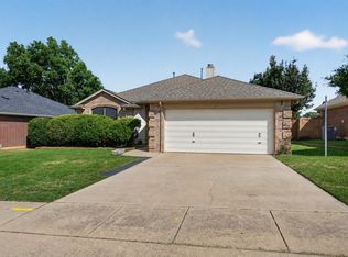 2103 Meadowview Dr, Corinth, TX 76210