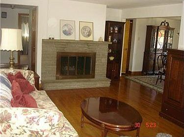 3rd image of 1134 Chapel Dr