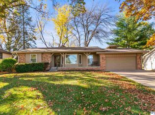 422 S 130th St, Omaha, NE 68154