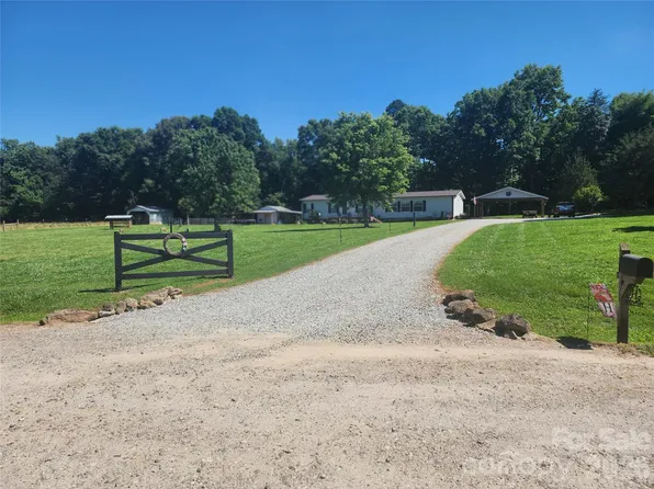 441 Fairgrounds Rd, Taylorsville, NC 28681