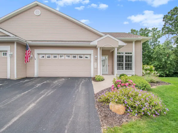 930 Kensington NW #110, Grand Rapids, MI 49534