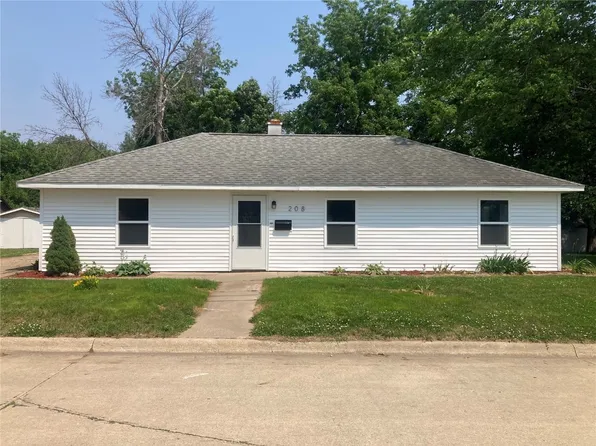 208 G Ave, Vinton, IA 52349