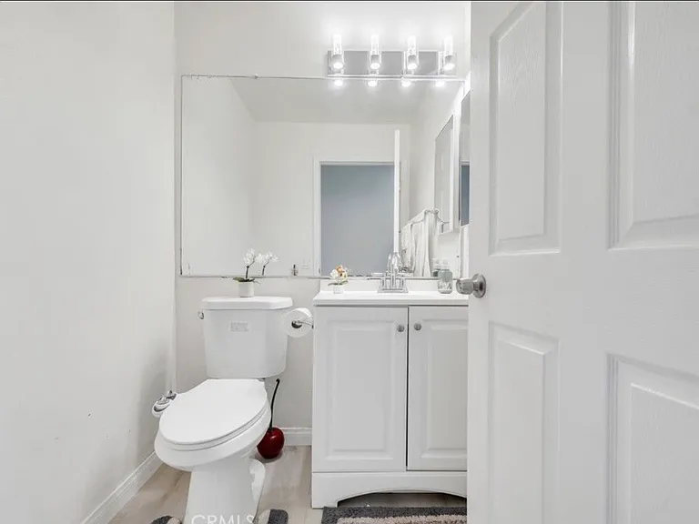 7701 Baird Ave — Photo 41