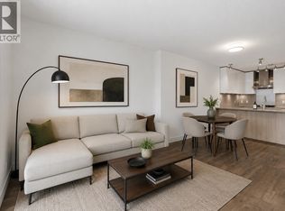 3007 Glen Dr #1608, Coquitlam, BC V3B 0L8