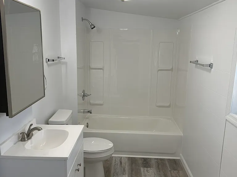 1144 Adams St — Photo 16
