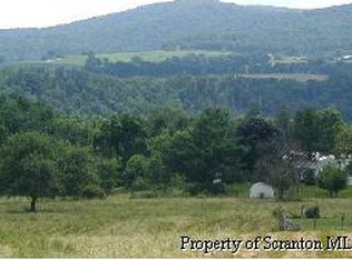 6 School House Rd, Sweet Valley, PA 18656