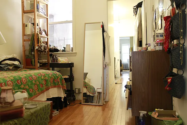 Rented by Rennit Inc. | media 10