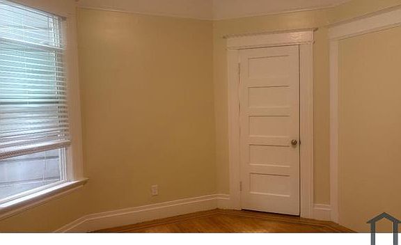 5th image of 552 6th Ave