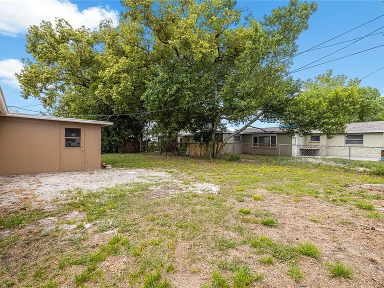 10803 Hyssop St — Photo 28