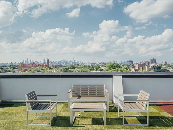 5th image of 1409 Fulton St #8B