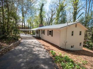 20 Starfire St, Franklin, NC 28734