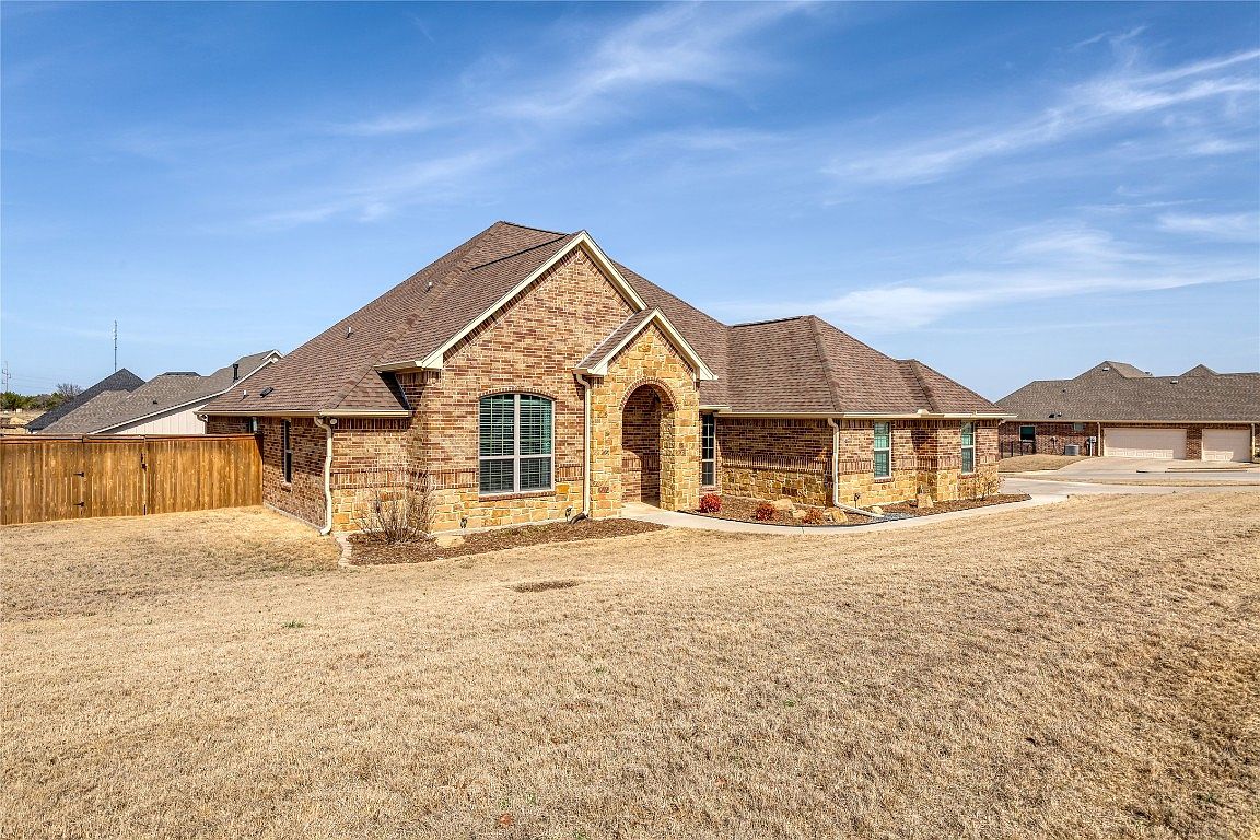 3217 Lakeway Dr, Weatherford, TX 76087 Zillow