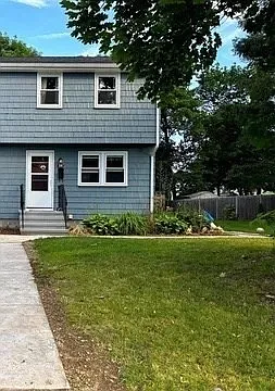 2 bed, 1.0 bath, 1000 sqft, $3,100 — Photo 2