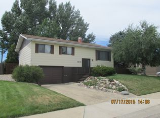 1819 8th Ave E, Williston, ND 58801