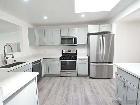 5th image of 273 Beech Ave