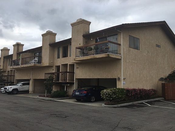 2nd image of 865 Warwick Ave