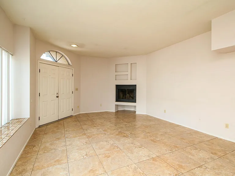 4465 E Mossy Brook Pl — Photo 3