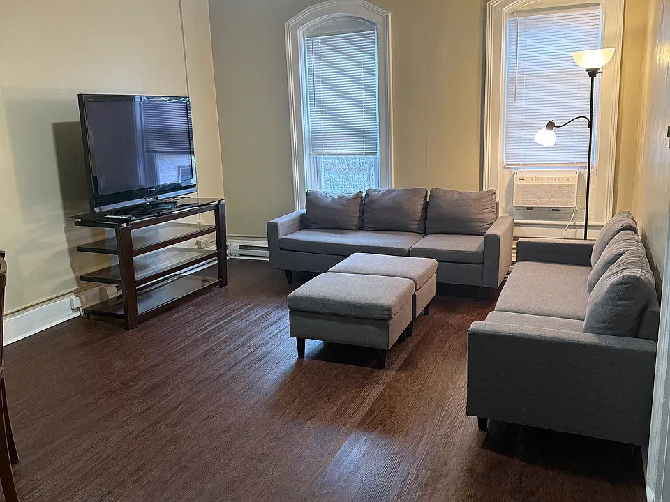 507 N Main St #4