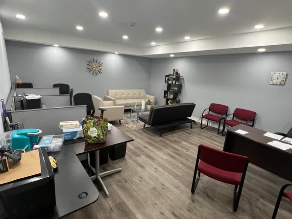 2800 Kennedy Boulevard image 9 of 10