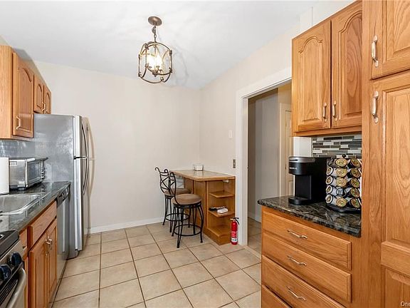 3rd image of 60 W Prospect St Floor 2