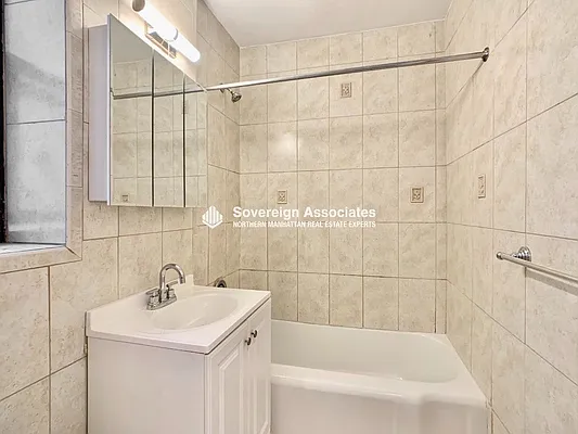 Rented by Sovereign Associates | media 6