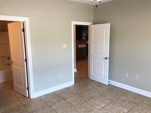 2nd image of 109 Village Oaks Blvd