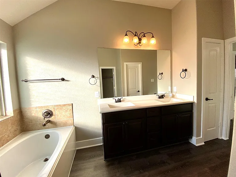8615 Sweet Pasture Dr — Photo 8