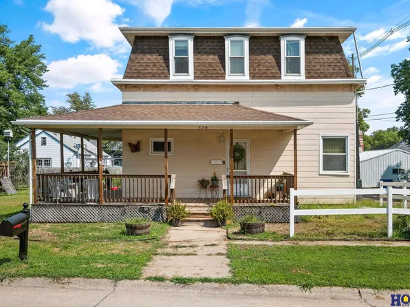 520 E 7th St, Crete, NE 68333