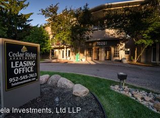 10101 Cedar Lake Rd #110, Hopkins, MN 55305