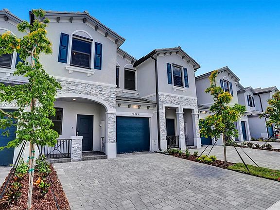 4th image of 13375 SW 287th St