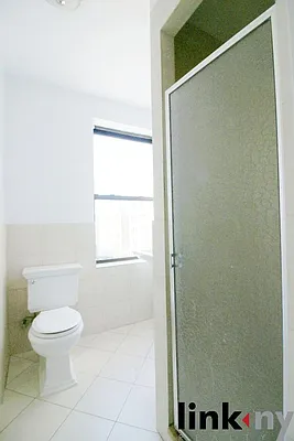 Rented by Link NY Realty | media 10