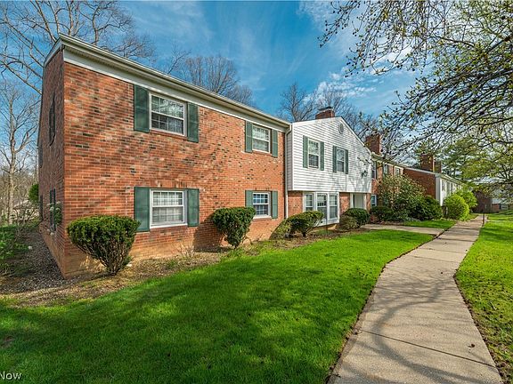 3rd image of 7005 Carriage Hill Dr APT 102