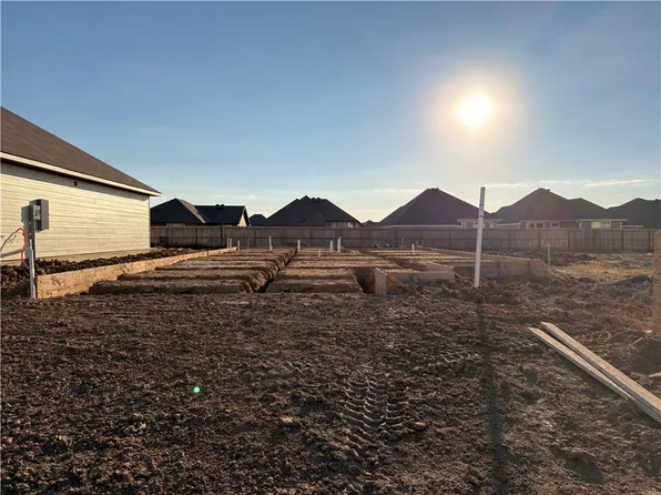 2217 Terrilyn Ct, Bryan, TX 77807