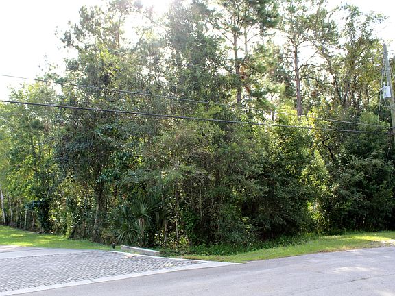 Entrance to property