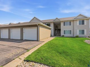 7109 W 56th St APT 30, Sioux Falls, SD 57106