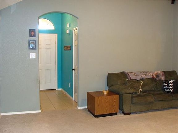 2nd image of 735 Tanglewood Dr