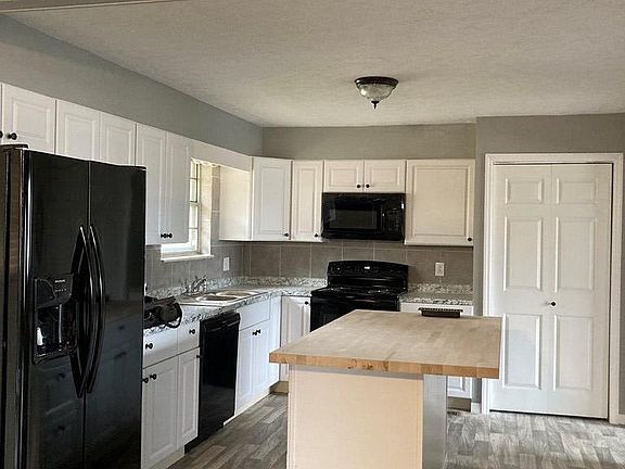 2nd image of 1234 Grand Dr