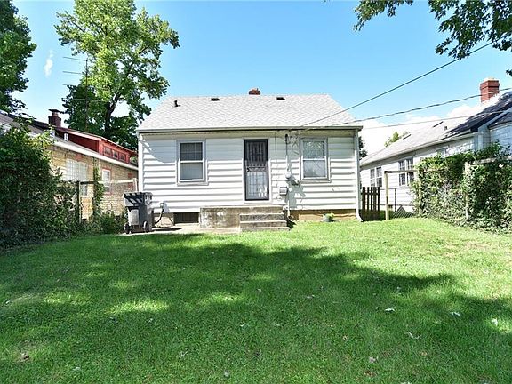 4th image of 3739 Hillside Ave