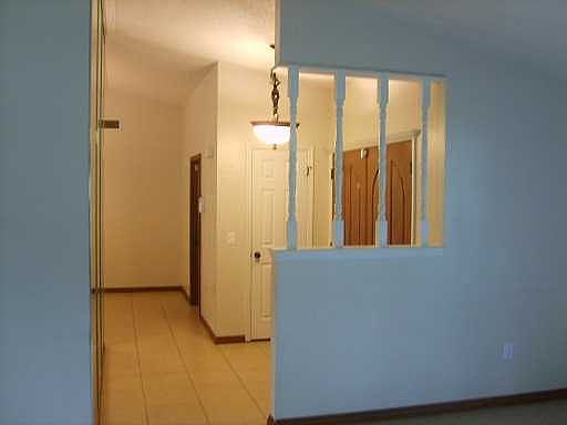 4th image of 241 Marion Oaks Ln