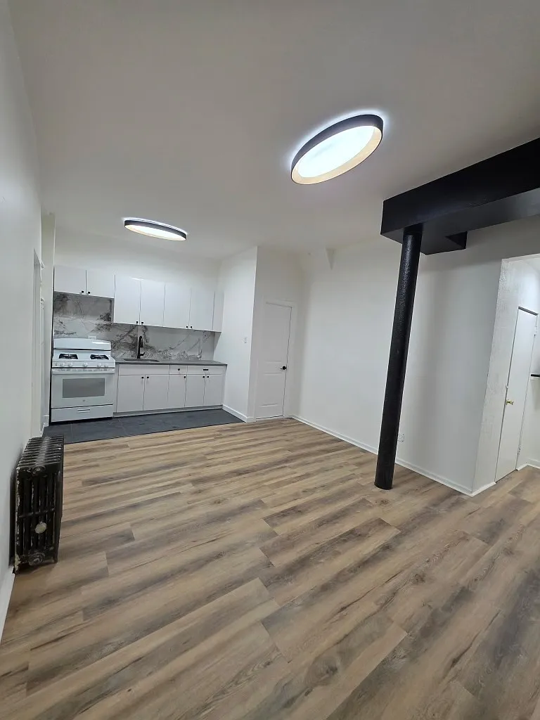1 bed, 600 sqft, $2,100 — Photo 1