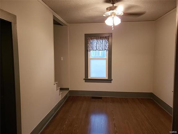 5th image of 289 La Haye St