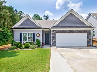 5 Hill Top Cir, Grantville, GA 30220