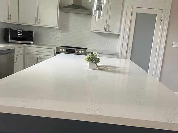 5th image of 3949 Galicia Ct #17