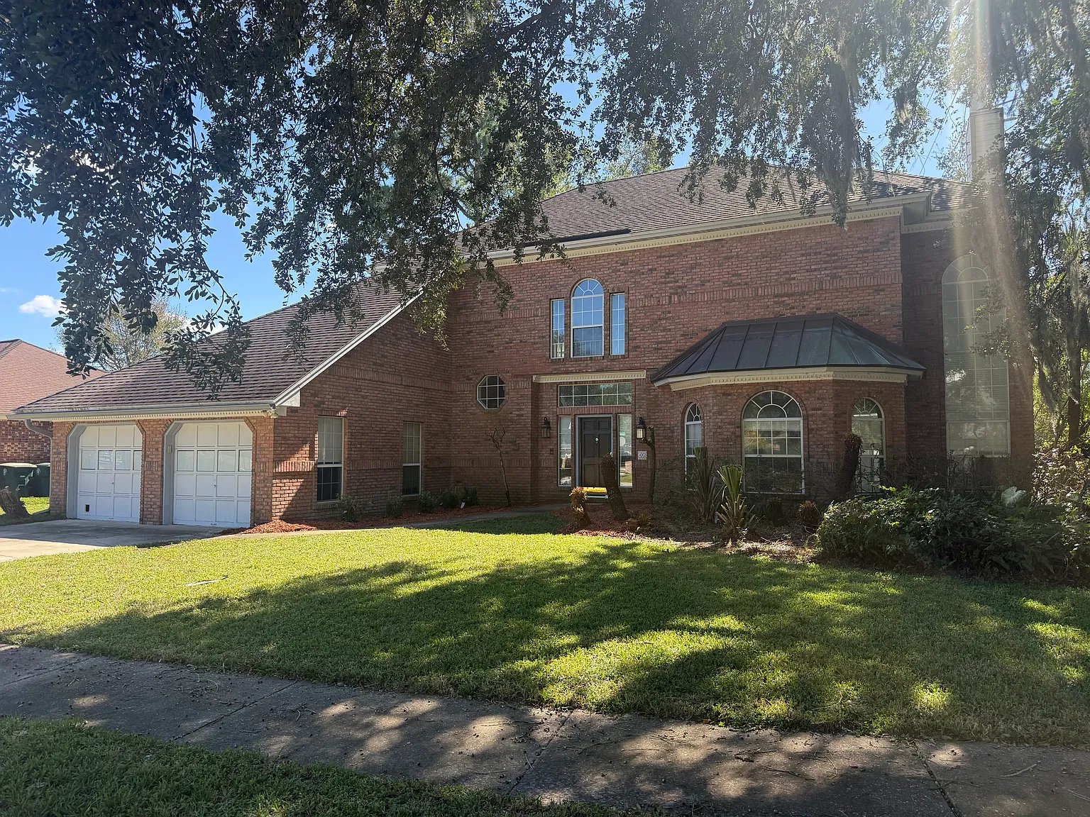 3 bed, 2.5 bath, 2341 sqft, $3,200 — Photo 1
