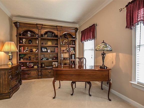 5th image of 3956 Guildford Ln