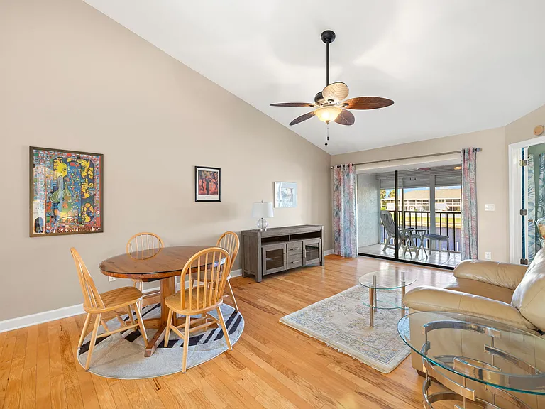 4616 SE 5th Pl #208 — Photo 5