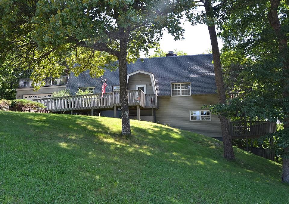 4299 Renegade Mountain Pkwy, Crab Orchard, TN 37723 MLS 213175 Zillow