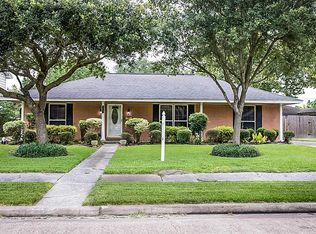 123 Coronation Dr, Houston, TX 77034
