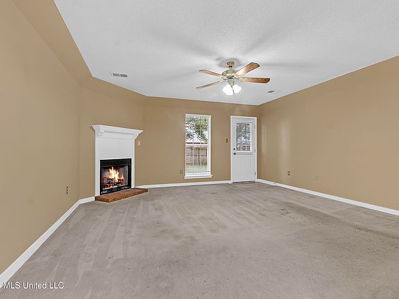 5th image of 7155 Redfern Dr