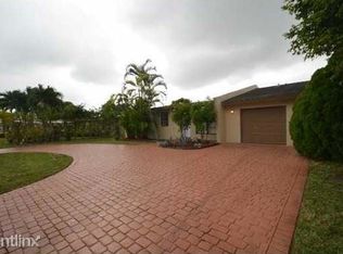 5440 SW 90th Ct, Miami, FL 33165